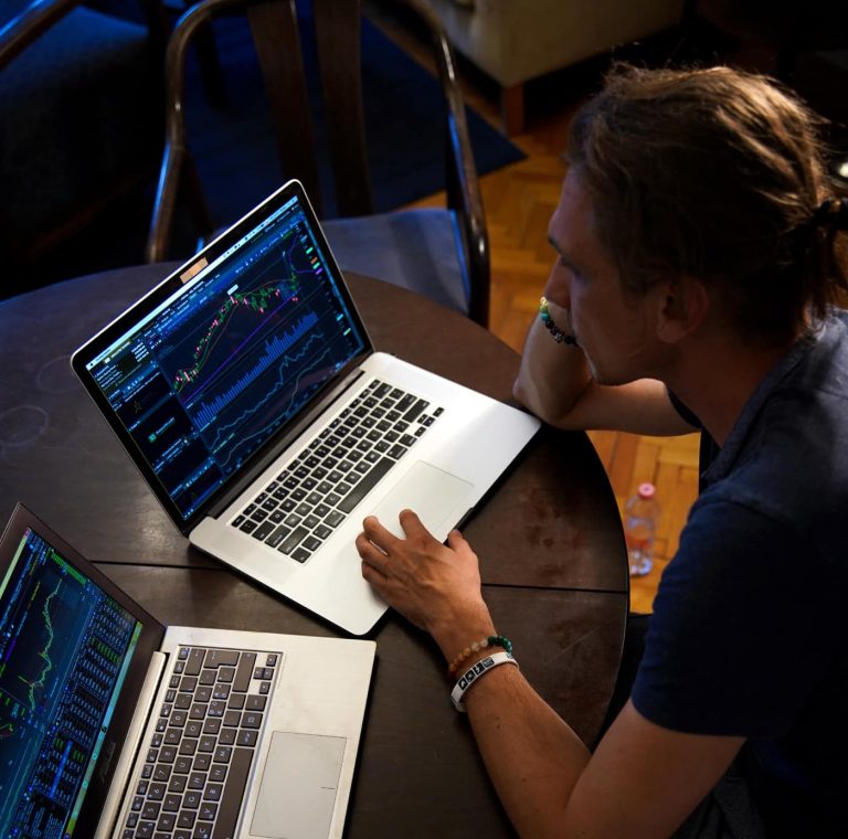 Khái niệm lập trình Laravel